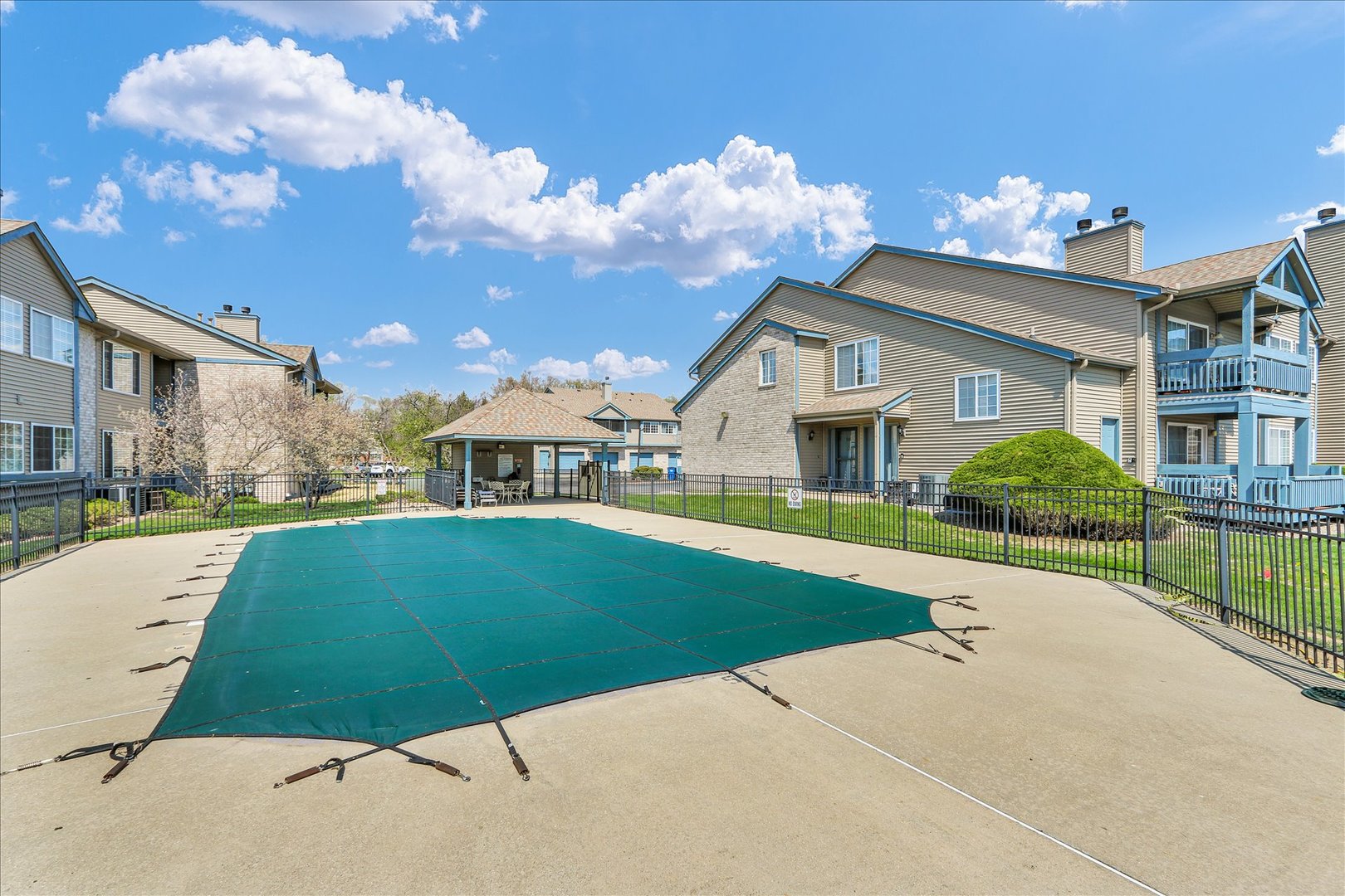 2402 Windward Boulevard, Unit 209 Champaign, IL 61821 - Photo 7 of 33