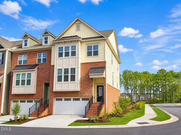 $2,395 | 4002 Robious Court, Cary, NC 27519