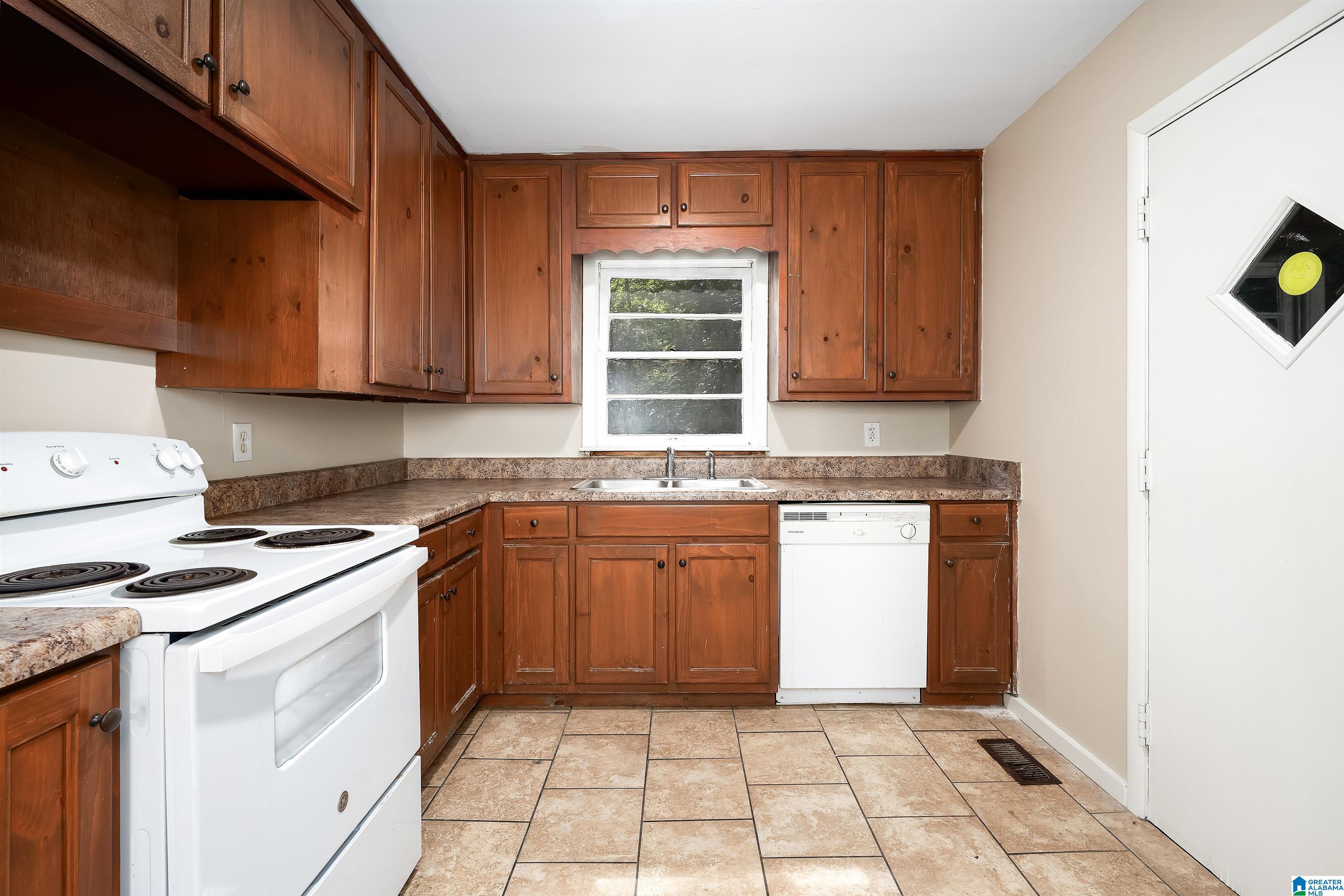 2613 5th Street Northwest Center Point, AL 35215 - Photo 9 of 23 Gallery Image 9