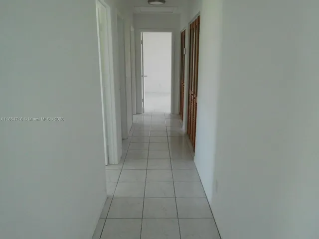 a view of livingroom with an empty space