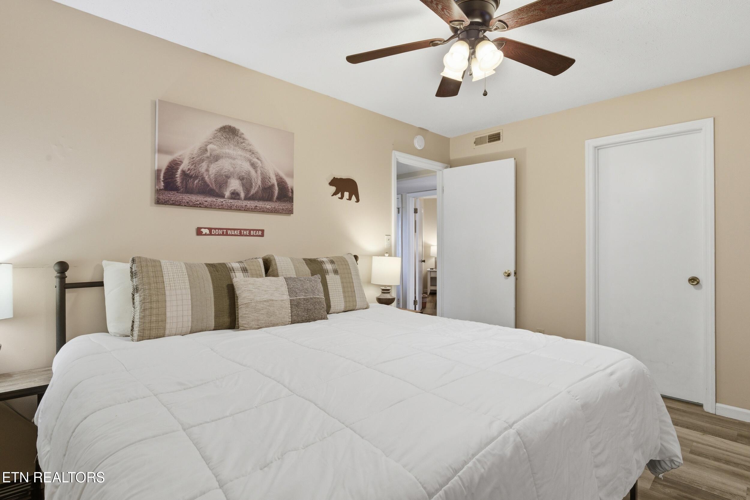 616 Turkey Nest Road, Unit 311 Gatlinburg, TN 37738 - Photo 20 of 34 32_616_turkey_nest_rd_0059