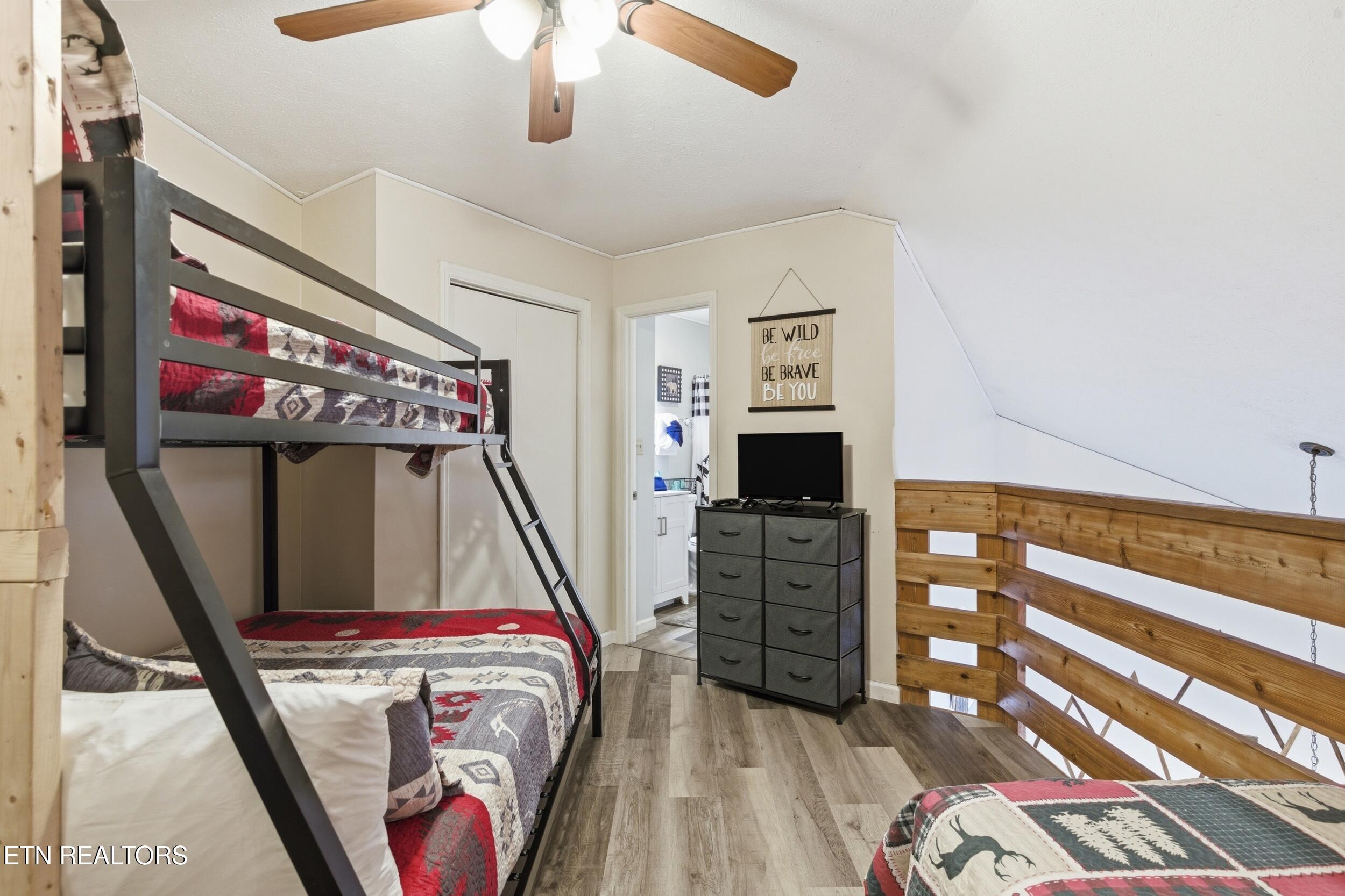 616 Turkey Nest Road, Unit 311 Gatlinburg, TN 37738 - Photo 26 of 34 38_616_turkey_nest_rd_0077