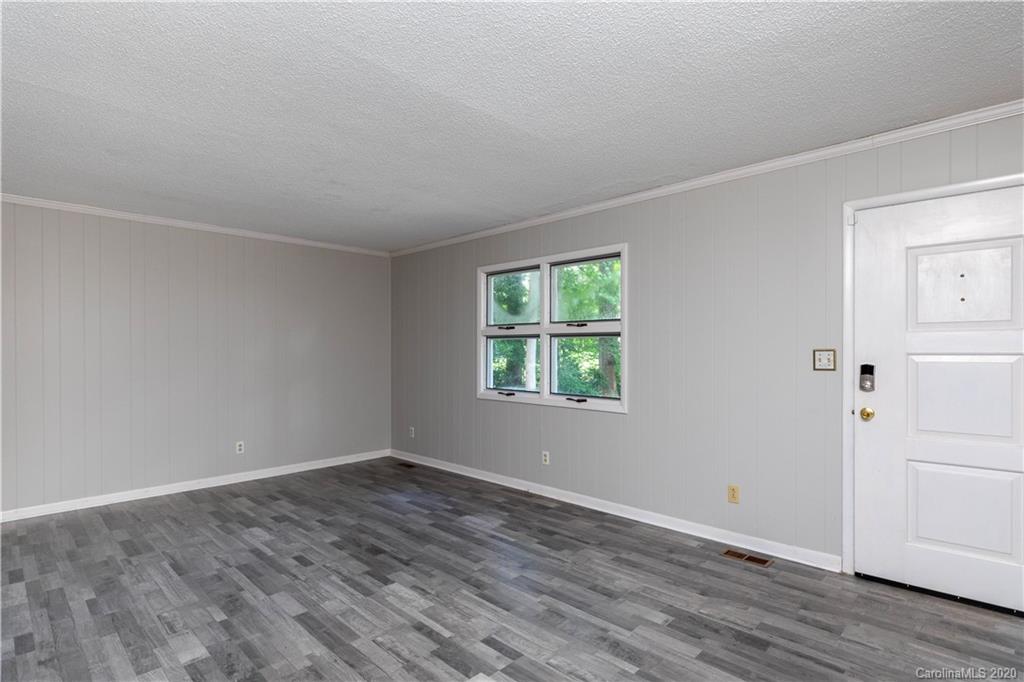 3229 Kingsfield Road Rock Hill, SC 29732 - Photo 5 of 27 Gallery Image 5
