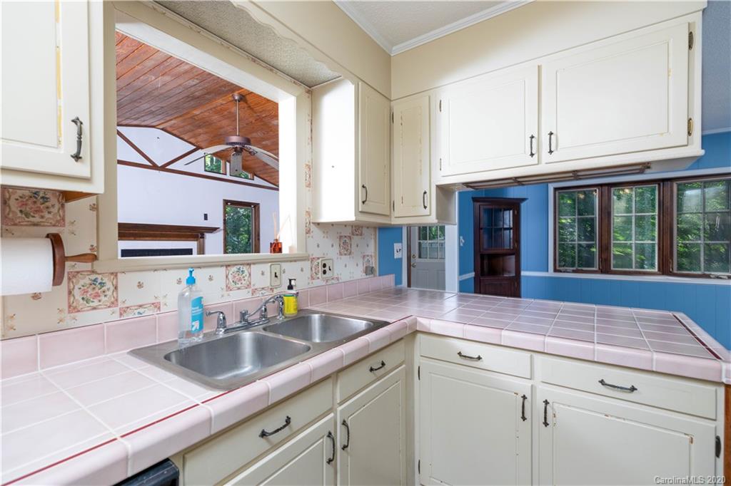 3229 Kingsfield Road Rock Hill, SC 29732 - Photo 10 of 27 Gallery Image 10
