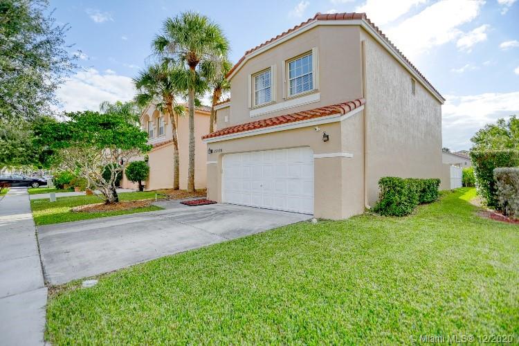 15698 Northwest 12th Road Pembroke Pines, FL 33028 - Photo 2 of 39