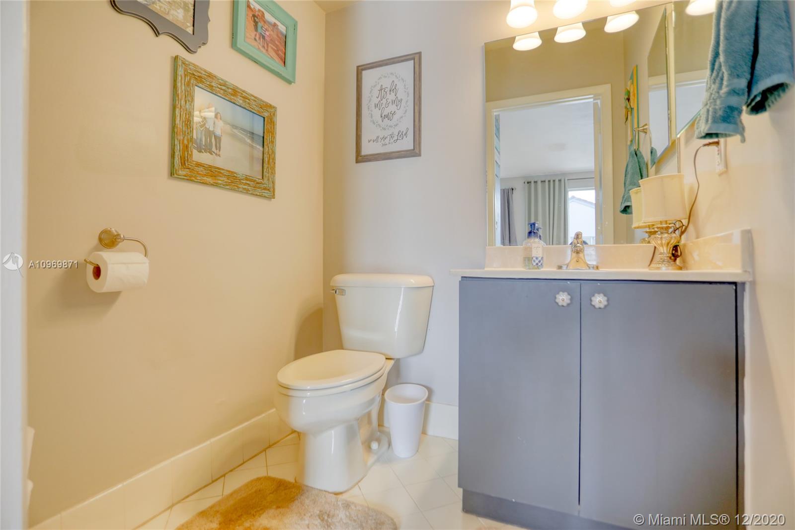 15698 Northwest 12th Road Pembroke Pines, FL 33028 - Photo 19 of 39