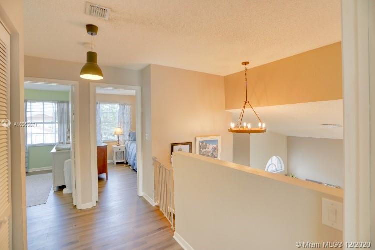 15698 Northwest 12th Road Pembroke Pines, FL 33028 - Photo 24 of 39