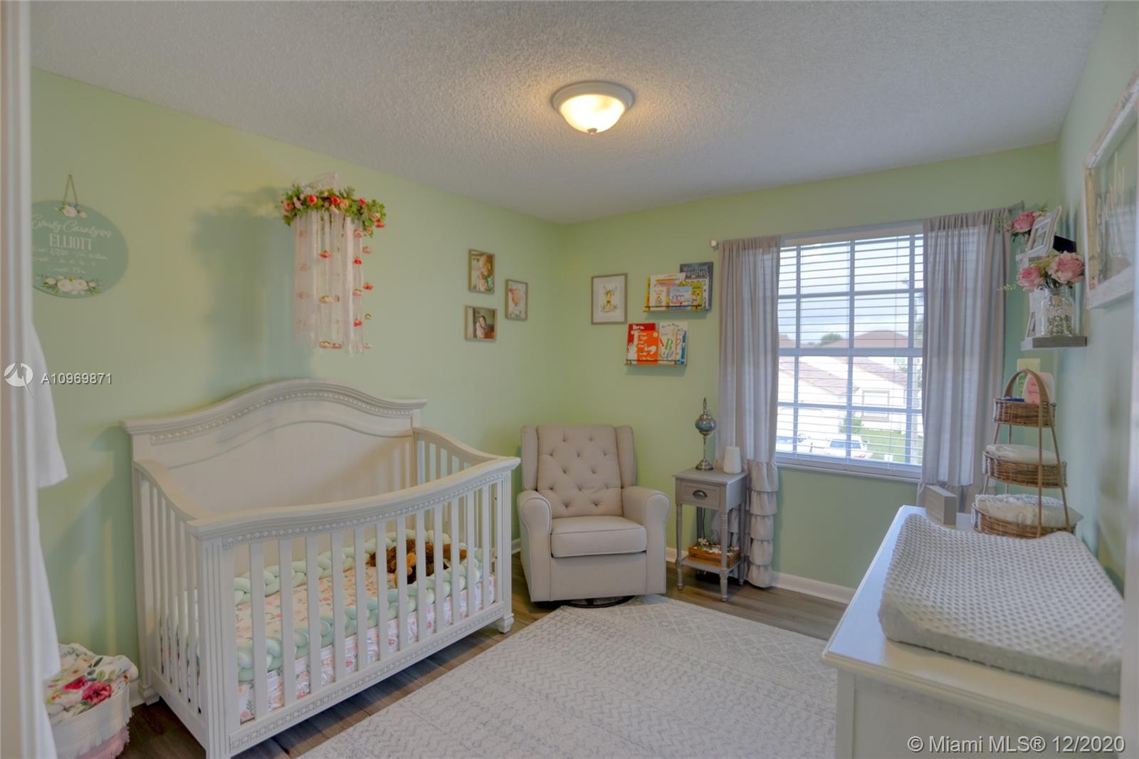15698 Northwest 12th Road Pembroke Pines, FL 33028 - Photo 34 of 39