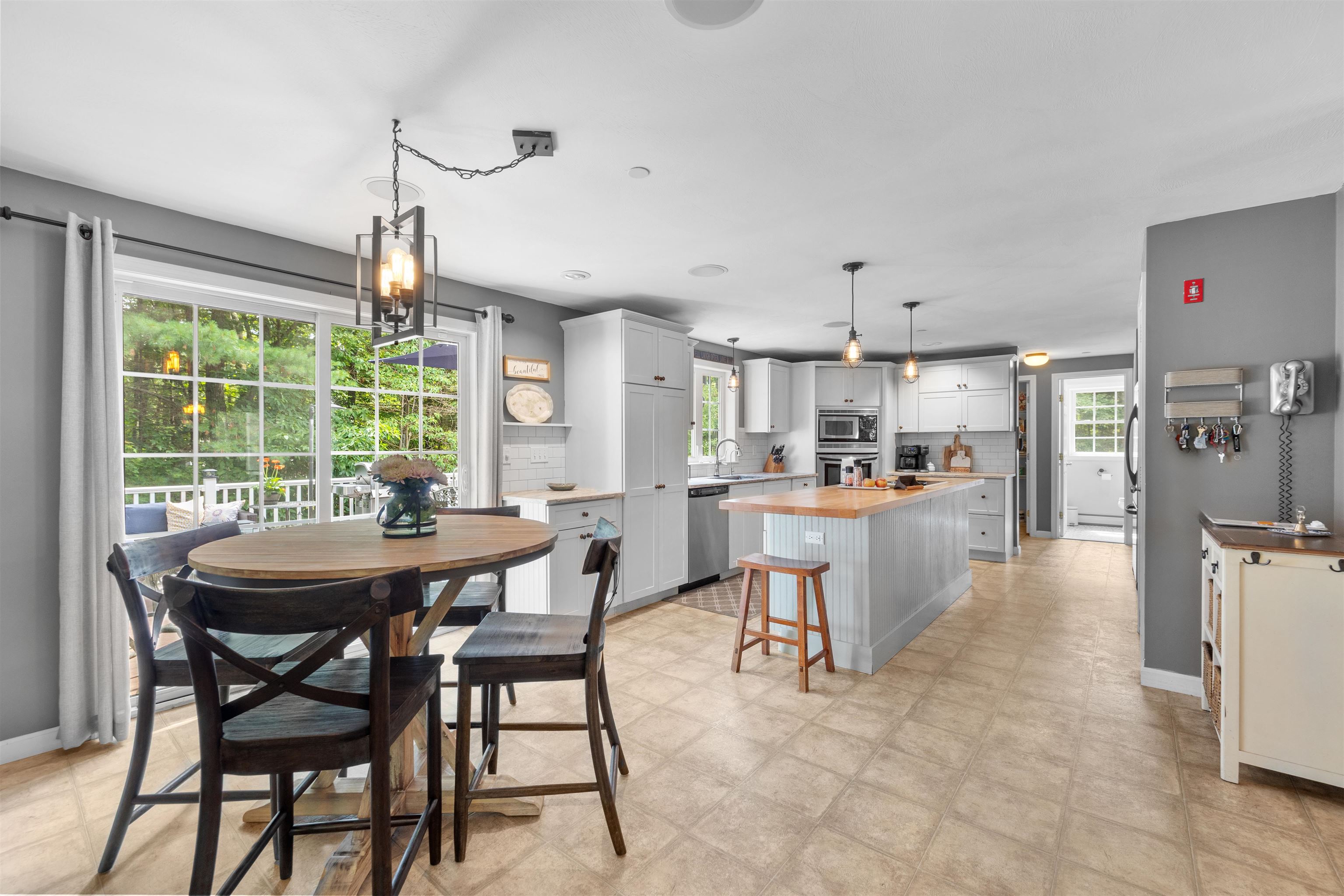 15 Hills Road Hooksett, NH 03106 - Photo 6 of 51 Gallery Image 6