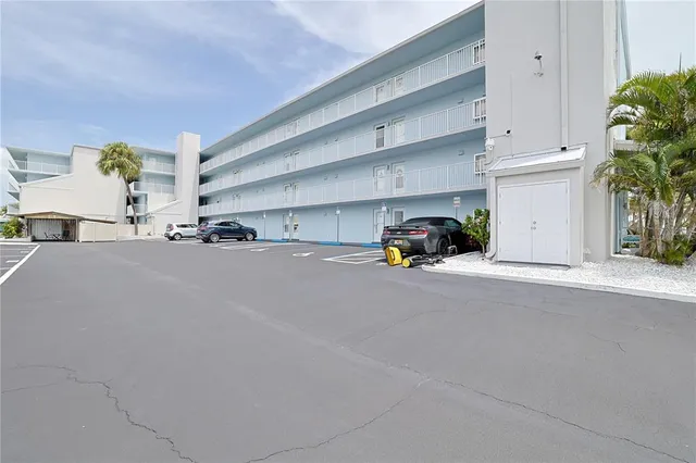 $1,900 | 3700 South Atlantic Avenue, Unit 414, New Smyrna Beach, FL 32169