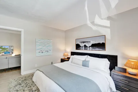 $310,000 | 510 Northeast 17th Avenue, Unit 103, Fort Lauderdale, FL 33301