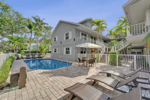 $310,000 | 510 Northeast 17th Avenue, Unit 103, Fort Lauderdale, FL 33301