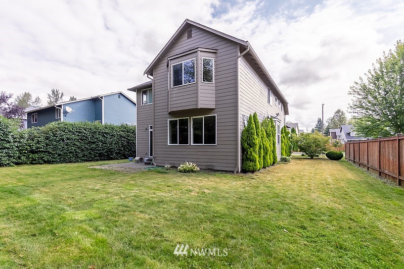 715 Rosario Place Northeast Renton, WA 98059 - Photo 23 of 25 Gallery Image 23