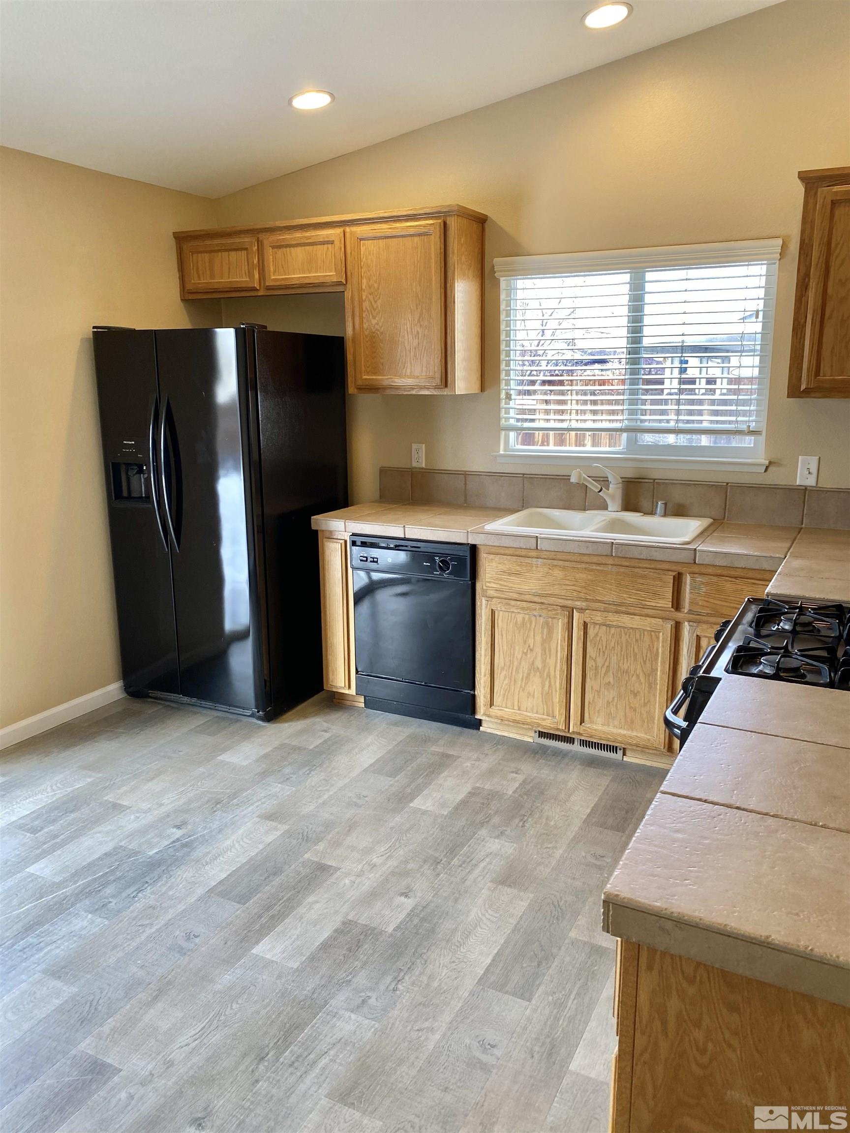 1630 Burger Road Fernley, NV 89408 - Photo 8 of 24 Photo 8