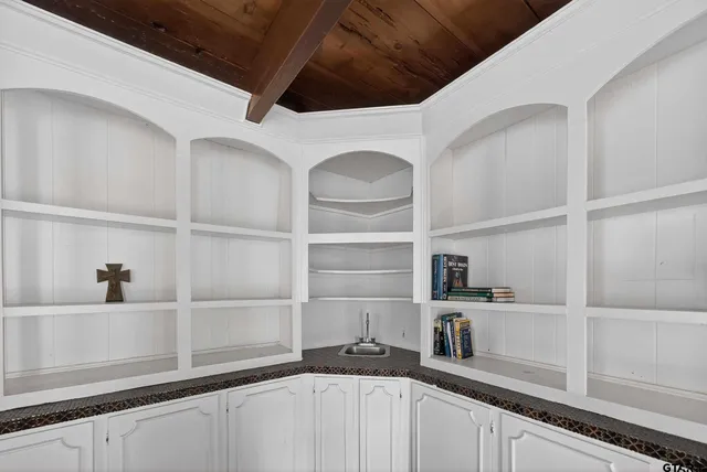 a view of outdoor space