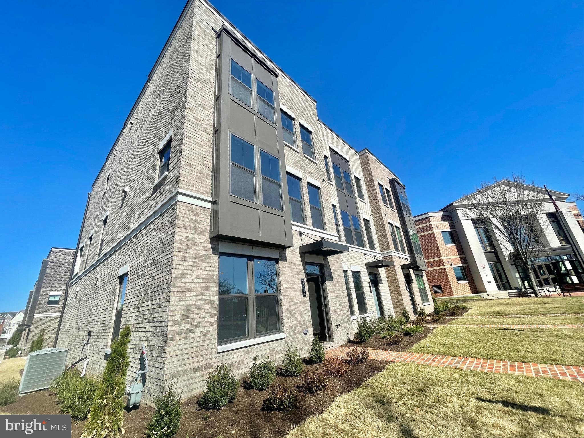 9012 Amelung Street Urbana, MD 21704 - Photo 2 of 43