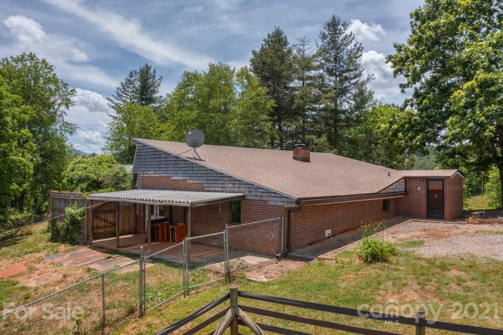 43 Don Felmet Road Leicester, NC 28748 - Photo 8 of 38 Gallery Image 8