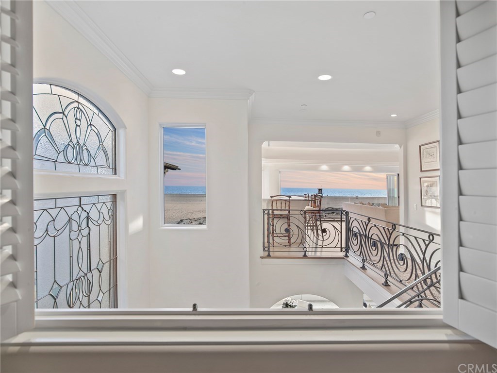 930 West Oceanfront Newport Beach, CA 92661 - Photo 14 of 26