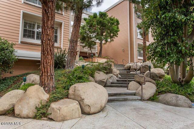 4338 Redwood Avenue, Unit B313 Marina del Rey, CA 90292 - Photo 8 of 20
