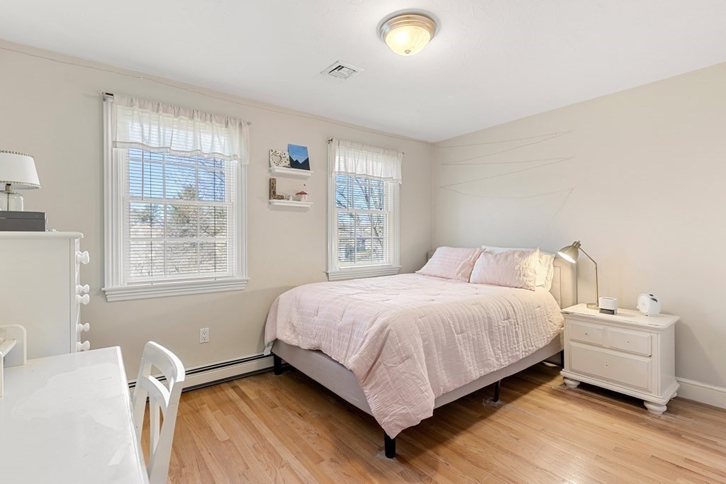 76 Paul Road Hanover, MA 02339 - Photo 15 of 38
