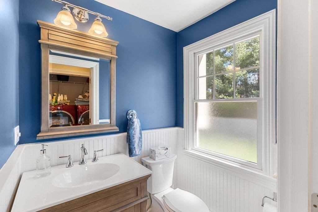 76 Paul Road Hanover, MA 02339 - Photo 9 of 38