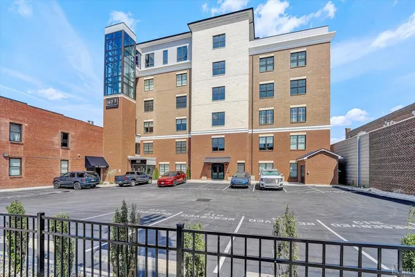 $499,900 | 1208 Commerce Street, Unit 402, Lynchburg, VA 24504
