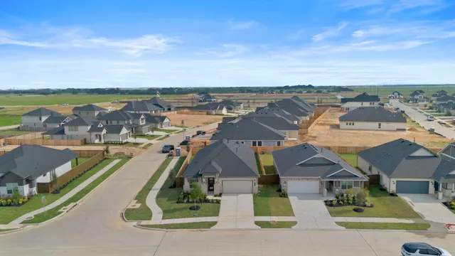 $393,000 | 124 Coastal Pr Drive, Hempstead, TX 77445