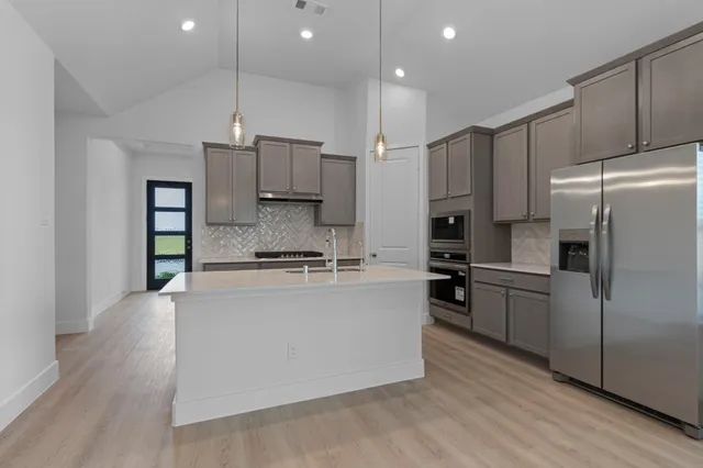 $393,000 | 124 Coastal Pr Drive, Hempstead, TX 77445