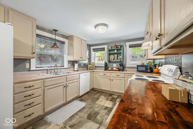 $1,575,000 | 3016 Hoover Road, Nashville, IN 47448