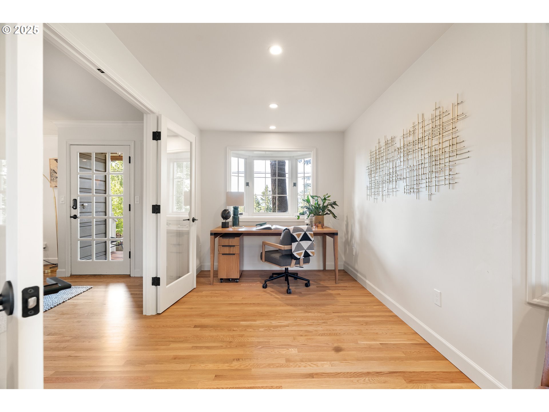 6328 Southwest Brugger Street Portland, OR 97219 - Photo 18 of 48 a living room with furniture window and wooden floor