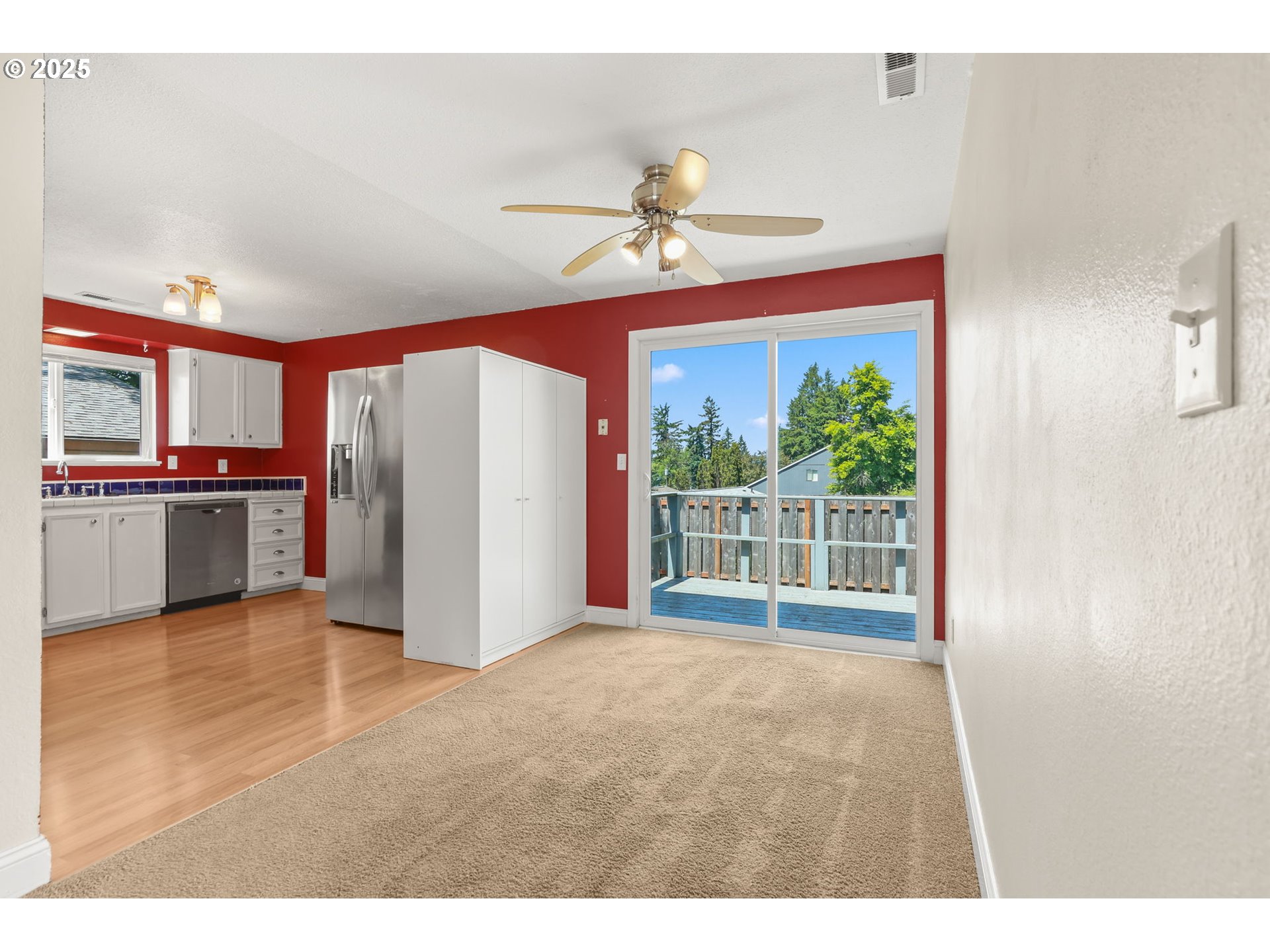 4867 Southwest Taylors Ferry Road Portland, OR 97219 - Photo 11 of 47 Gallery Image 11