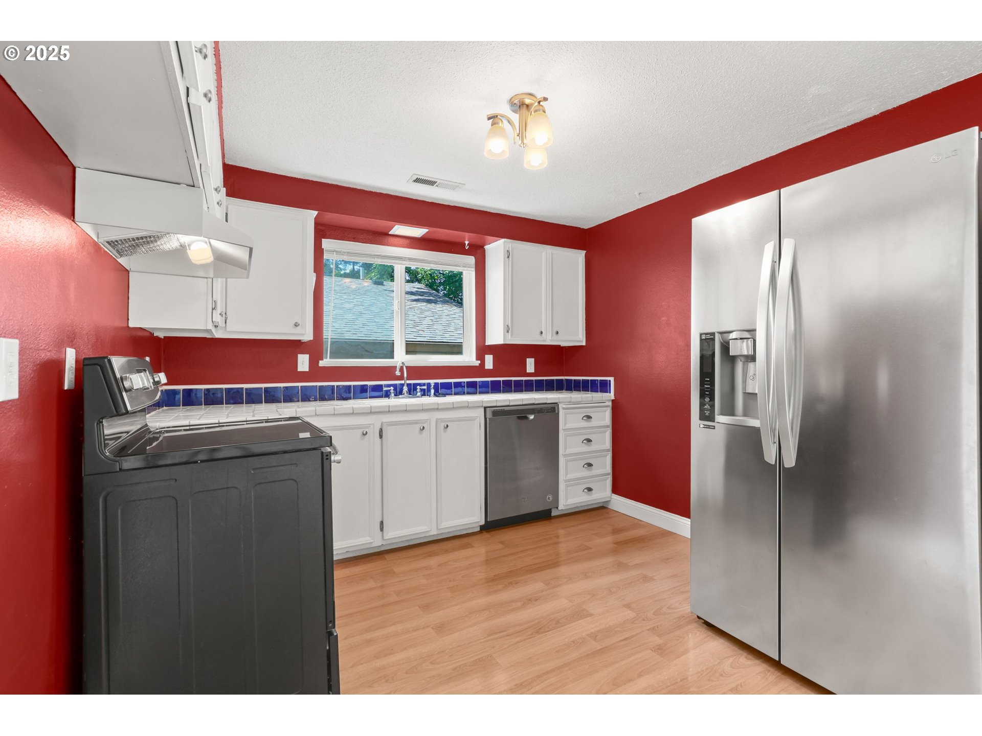 4867 Southwest Taylors Ferry Road Portland, OR 97219 - Photo 14 of 47 Gallery Image 14