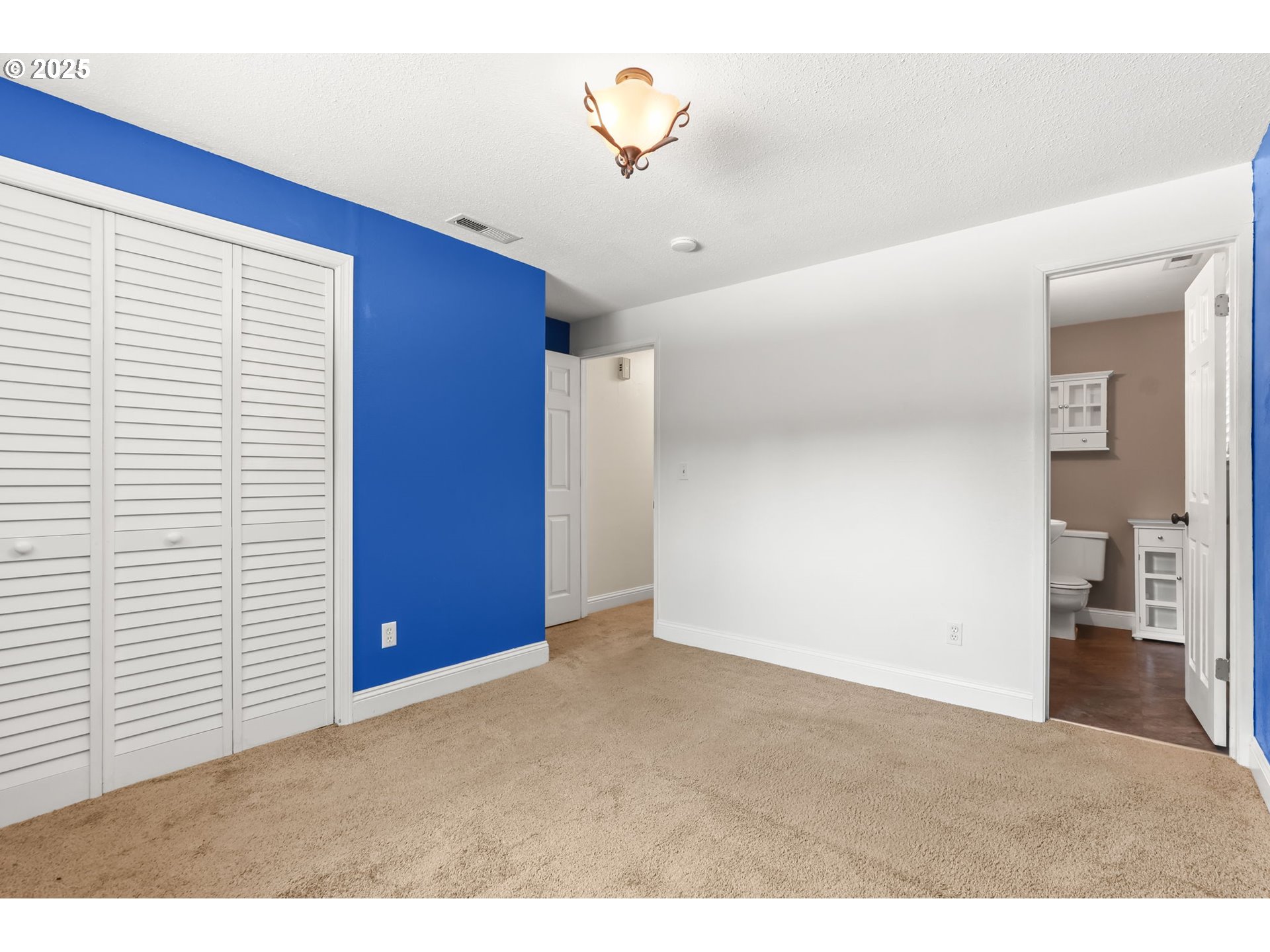 4867 Southwest Taylors Ferry Road Portland, OR 97219 - Photo 21 of 47 Gallery Image 21