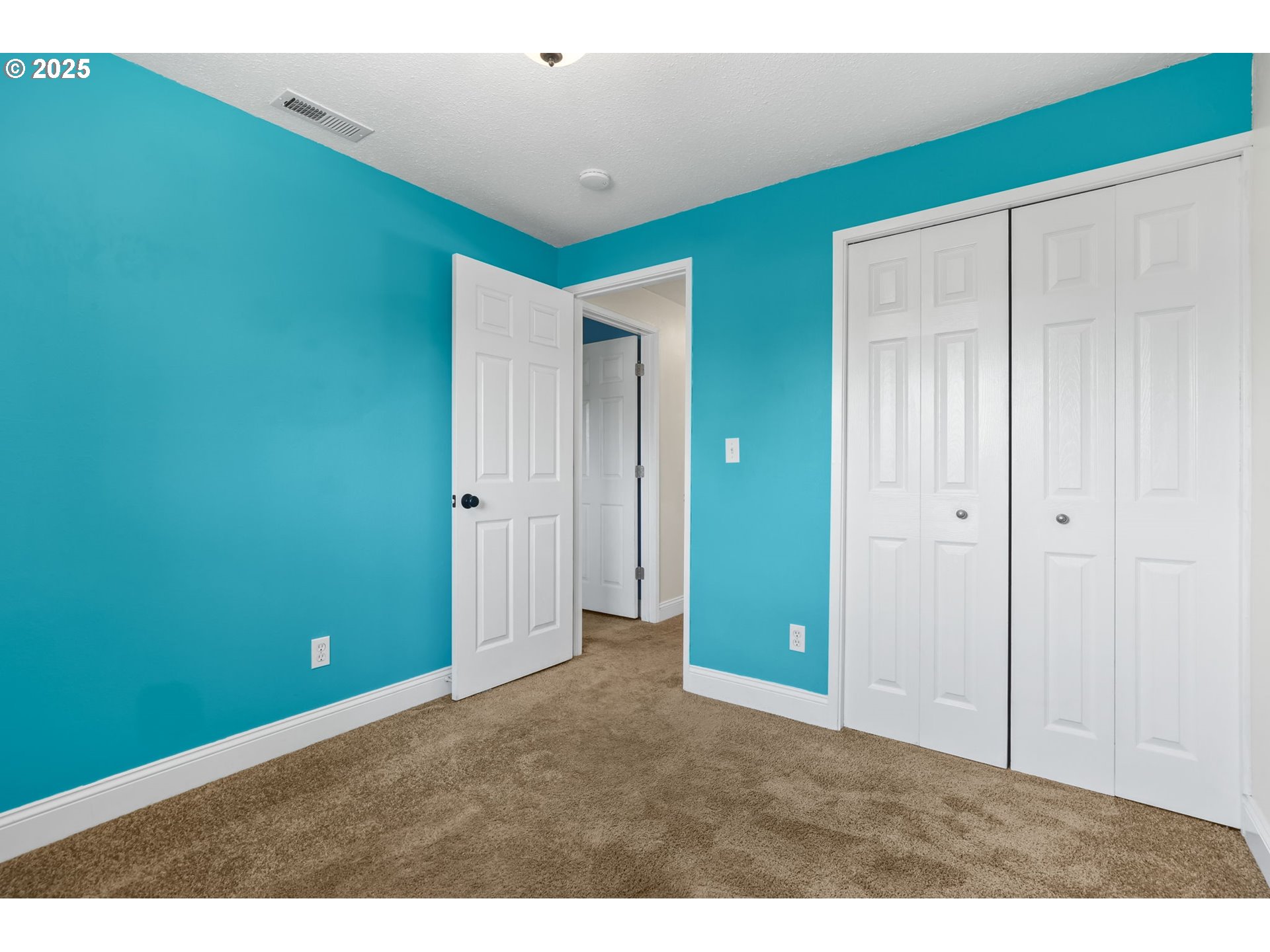4867 Southwest Taylors Ferry Road Portland, OR 97219 - Photo 27 of 47 Gallery Image 27