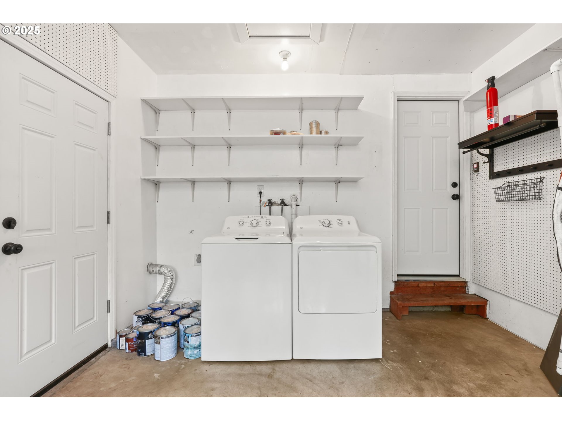 4867 Southwest Taylors Ferry Road Portland, OR 97219 - Photo 33 of 47 Gallery Image 33