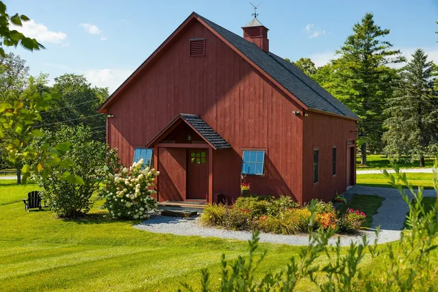 $2,068,000 | 743 Green Peak Orchard Road, Manchester, VT 05255