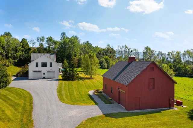 $2,068,000 | 743 Green Peak Orchard Road, Manchester, VT 05255