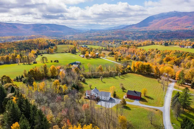 $2,068,000 | 743 Green Peak Orchard Road, Manchester, VT 05255