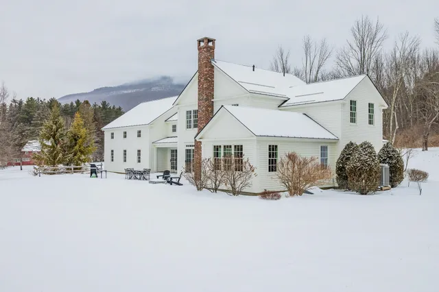 $2,068,000 | 743 Green Peak Orchard Road, Manchester, VT 05255