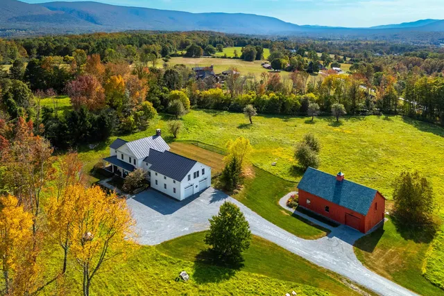 $2,068,000 | 743 Green Peak Orchard Road, Manchester, VT 05255