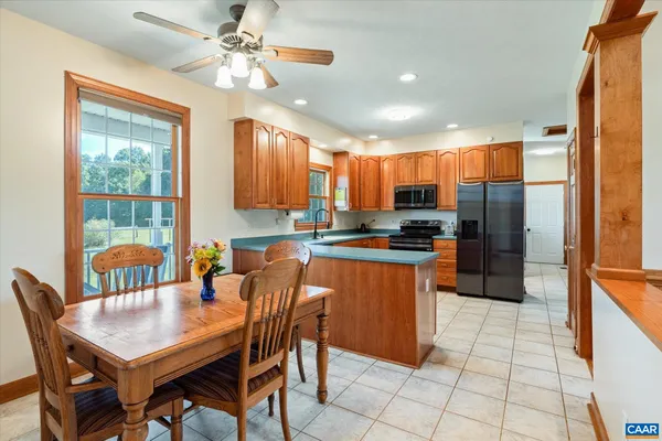 $1,049,000 | 27233 Horseshoe Road, Culpeper, VA 22701