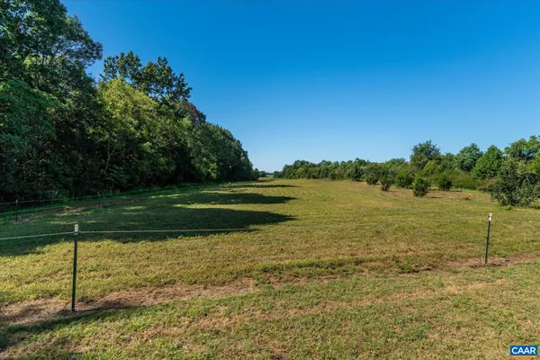 $1,049,000 | 27233 Horseshoe Road, Culpeper, VA 22701