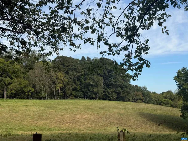 $1,049,000 | 27233 Horseshoe Road, Culpeper, VA 22701