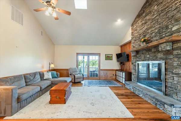 $1,049,000 | 27233 Horseshoe Road, Culpeper, VA 22701
