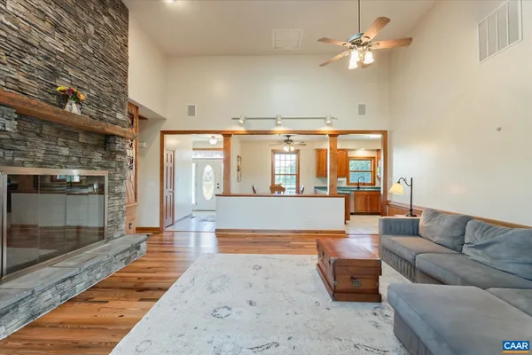 $1,049,000 | 27233 Horseshoe Road, Culpeper, VA 22701