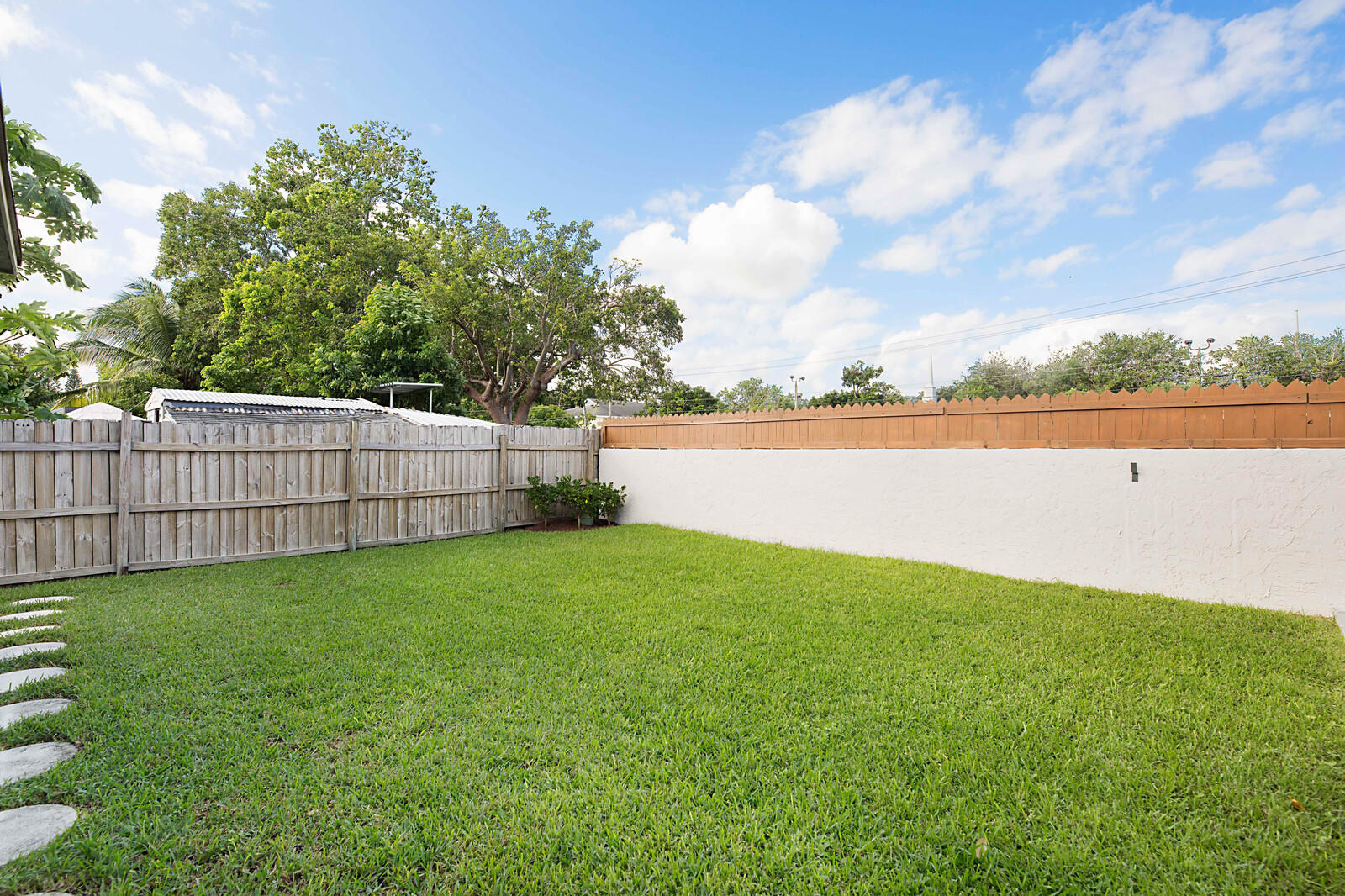 10093 Windtree Lane Boca Raton, FL 33428 - Photo 31 of 40 Back Yard