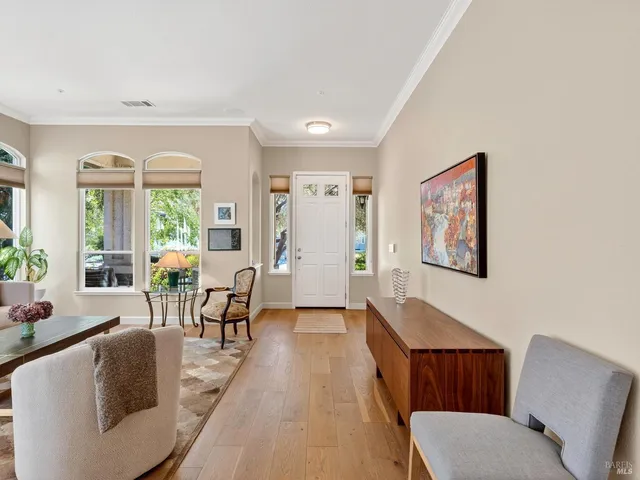 $999,000 | 26 Hahnemann Lane, Napa, CA 94558