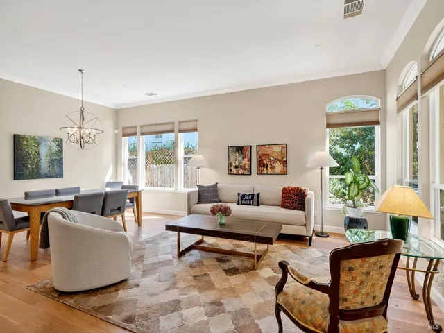 $999,000 | 26 Hahnemann Lane, Napa, CA 94558