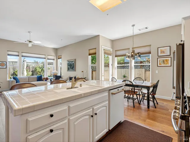 $999,000 | 26 Hahnemann Lane, Napa, CA 94558