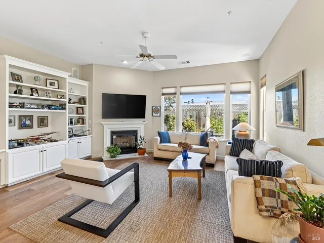 $999,000 | 26 Hahnemann Lane, Napa, CA 94558